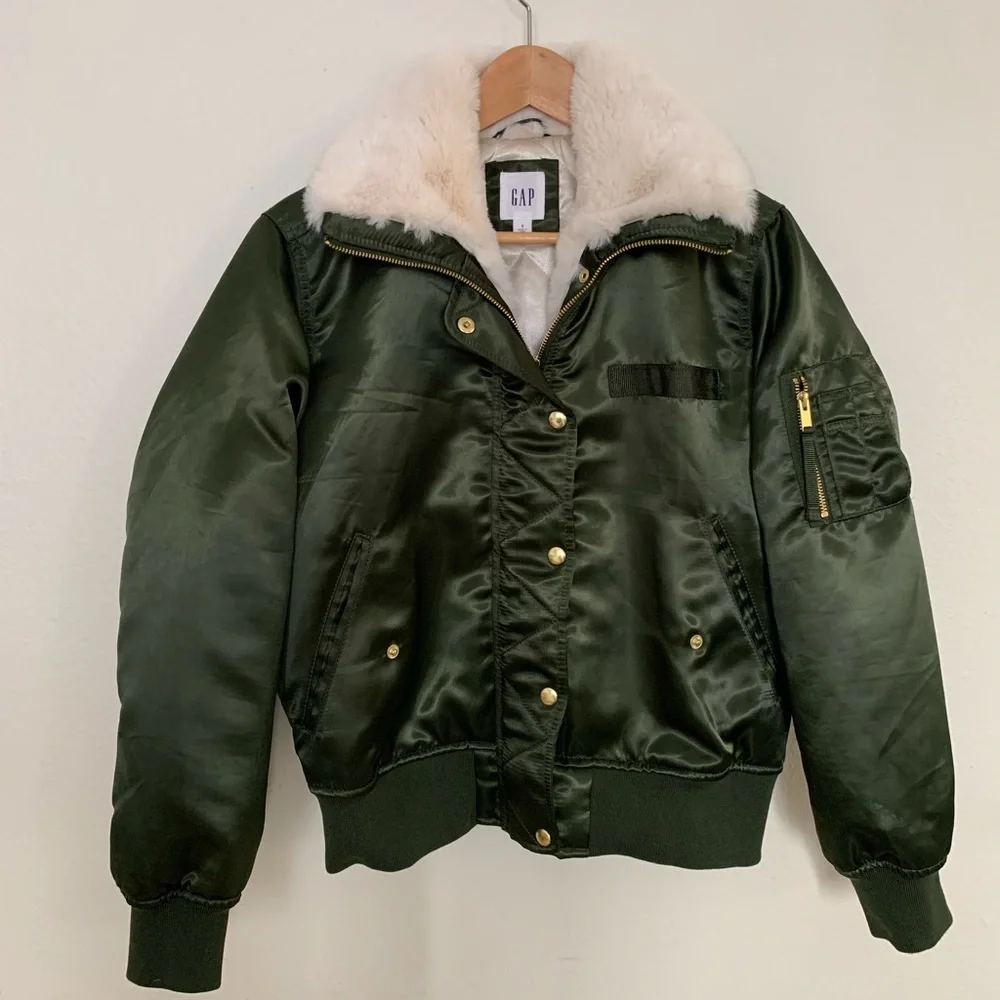 GAP Size SMALL Aviator Bomber Jacket Olive Green with faux fur - Picture 3 of 6